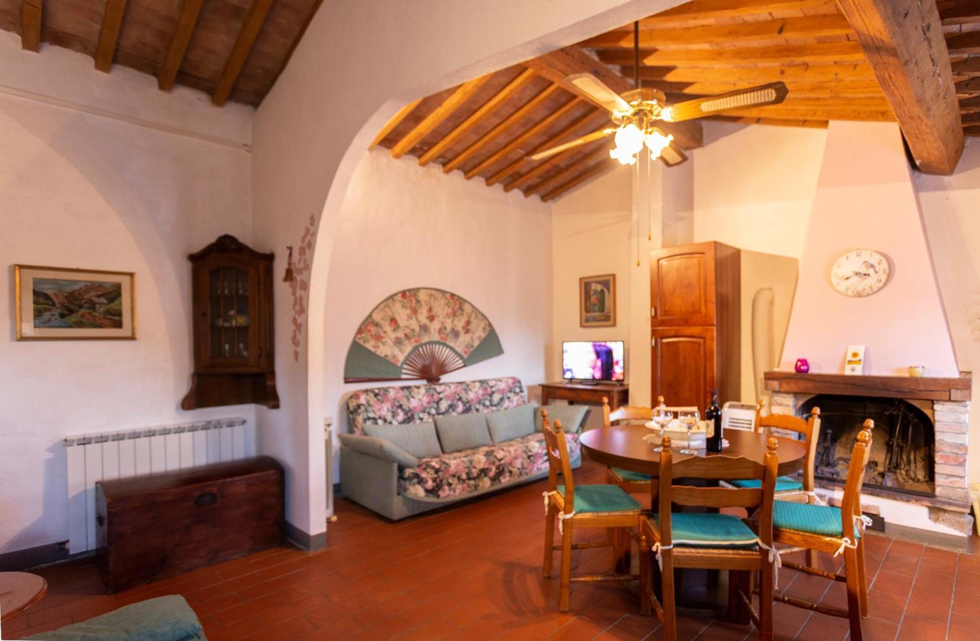 Agriturismo Girasole Gambassi Terme Kültér fotó