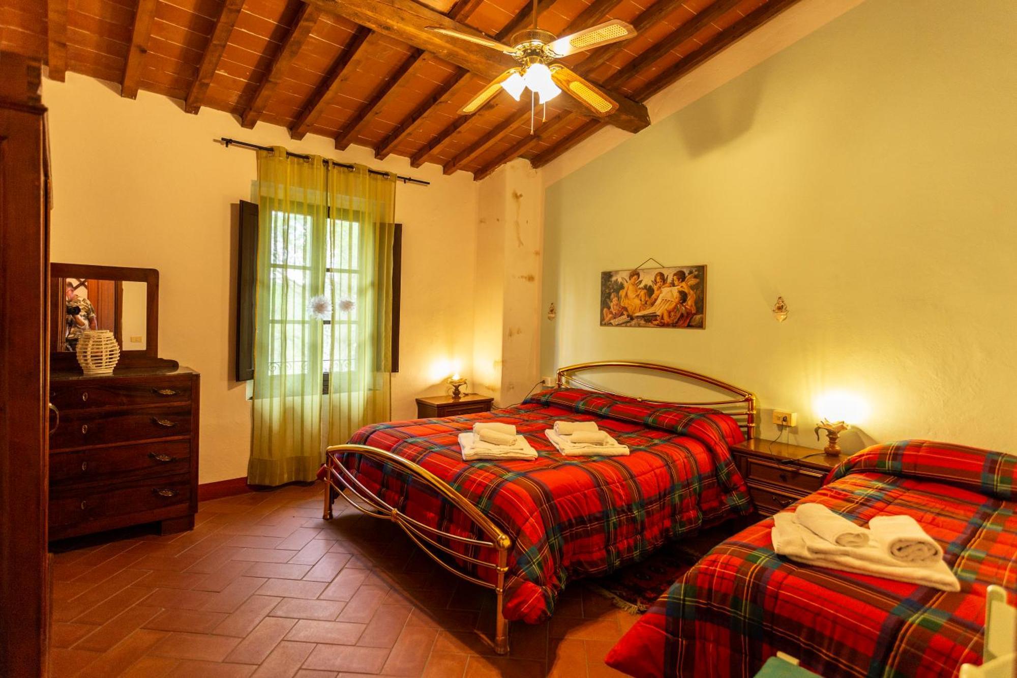 Agriturismo Girasole Gambassi Terme Kültér fotó