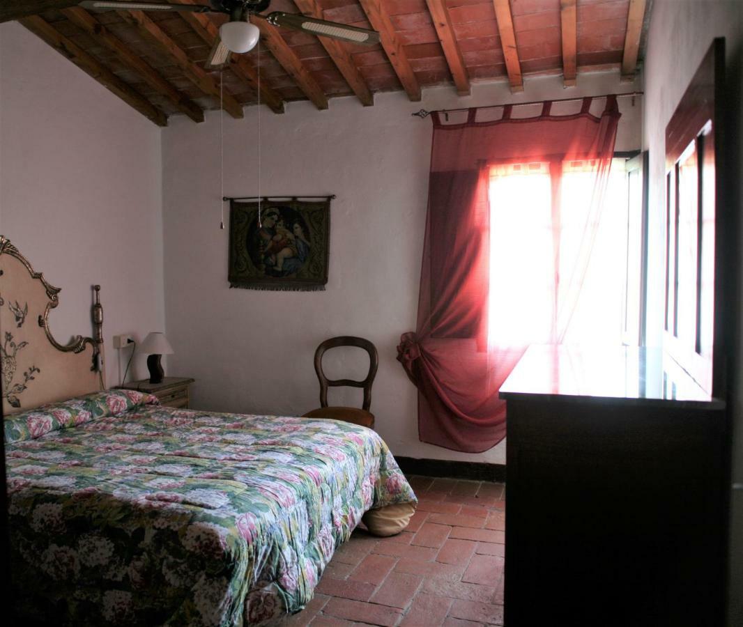 Agriturismo Girasole Gambassi Terme Kültér fotó